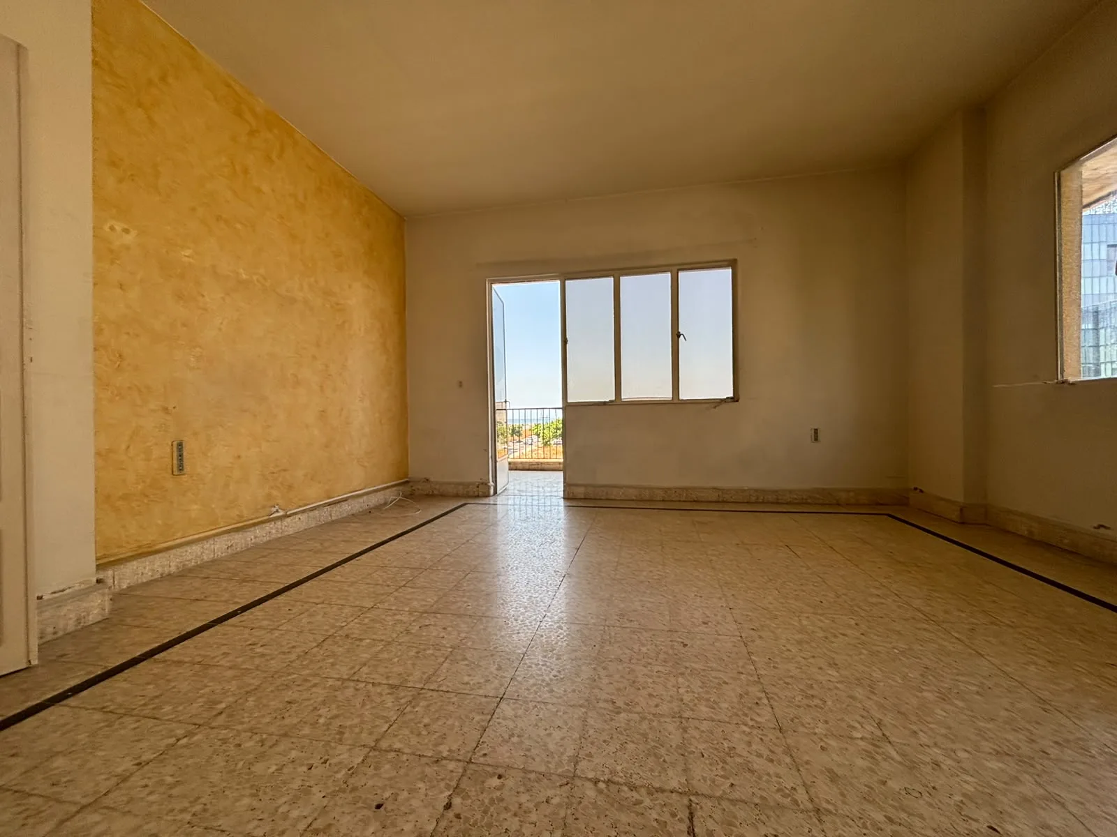 Office for rent in Naqqache — الصورة 4