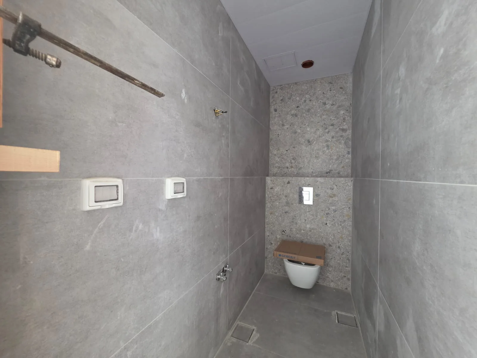 Apartment for Sale in Forn El Chebbak — الصورة 5