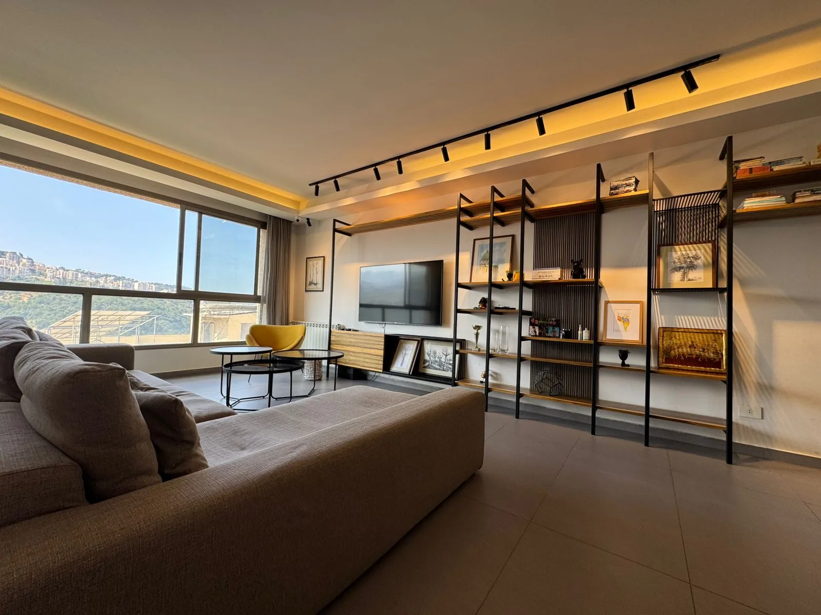 Apartment for Rent in Mansourieh — الصورة 2
