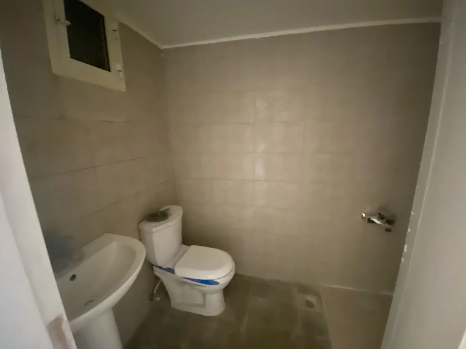 Apartment for Sale in Baouchriyeh, Lebanon — الصورة 7