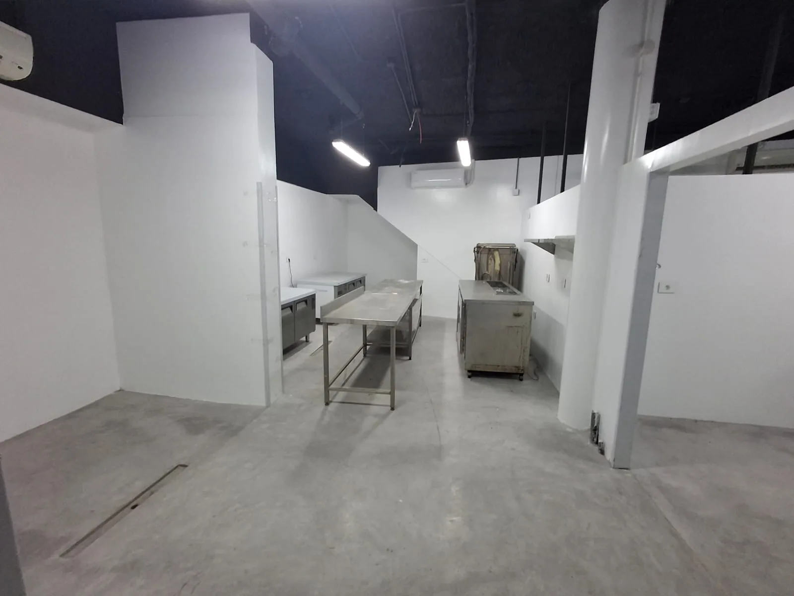 Restaurant for rent in Sodeco — الصورة 6