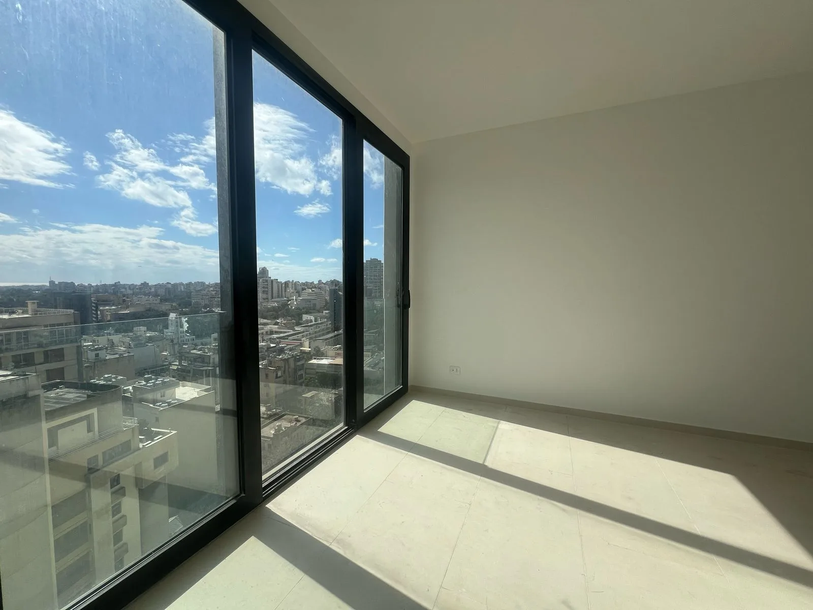 Apartment for Sale in Achrafieh, Beirut, Lebanon — الصورة 1