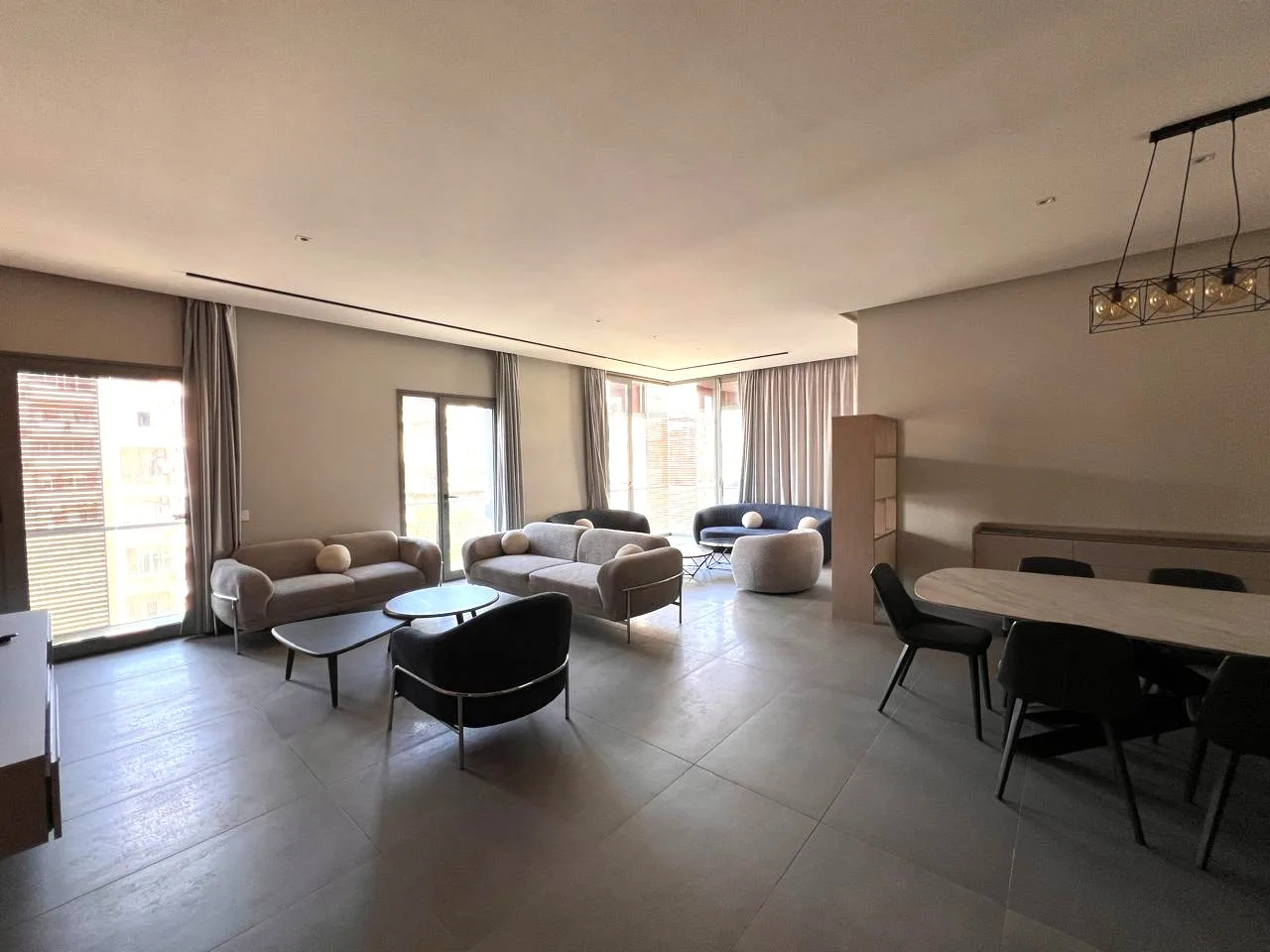 Apartment for Rent in Charles Malek Achrafieh, Lebanon — الصورة 3