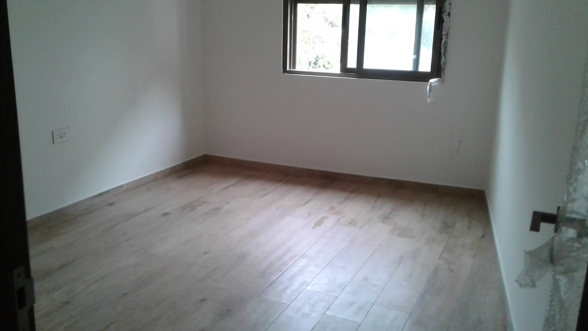 Apartment for Sale in Aaoukar, Lebanon — الصورة 4