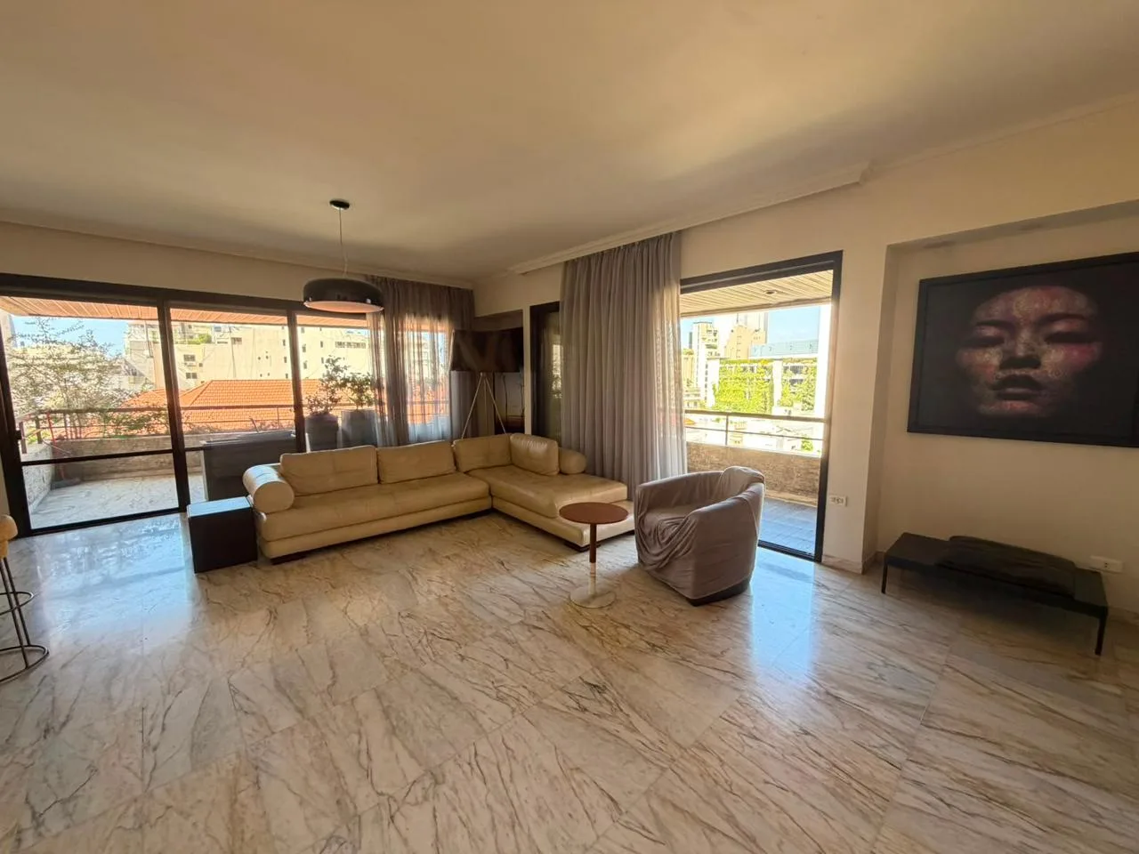 Apartment for Rent in Achrafieh — الصورة 1