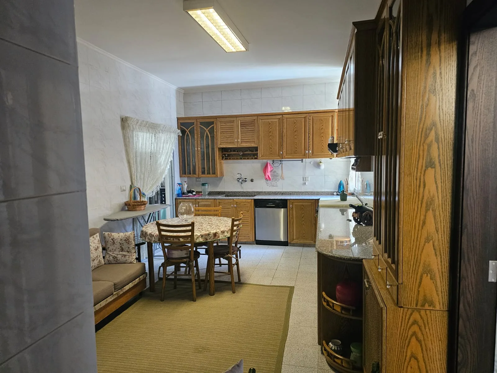 Apartment for Rent in Sabtiyeh — photo 4