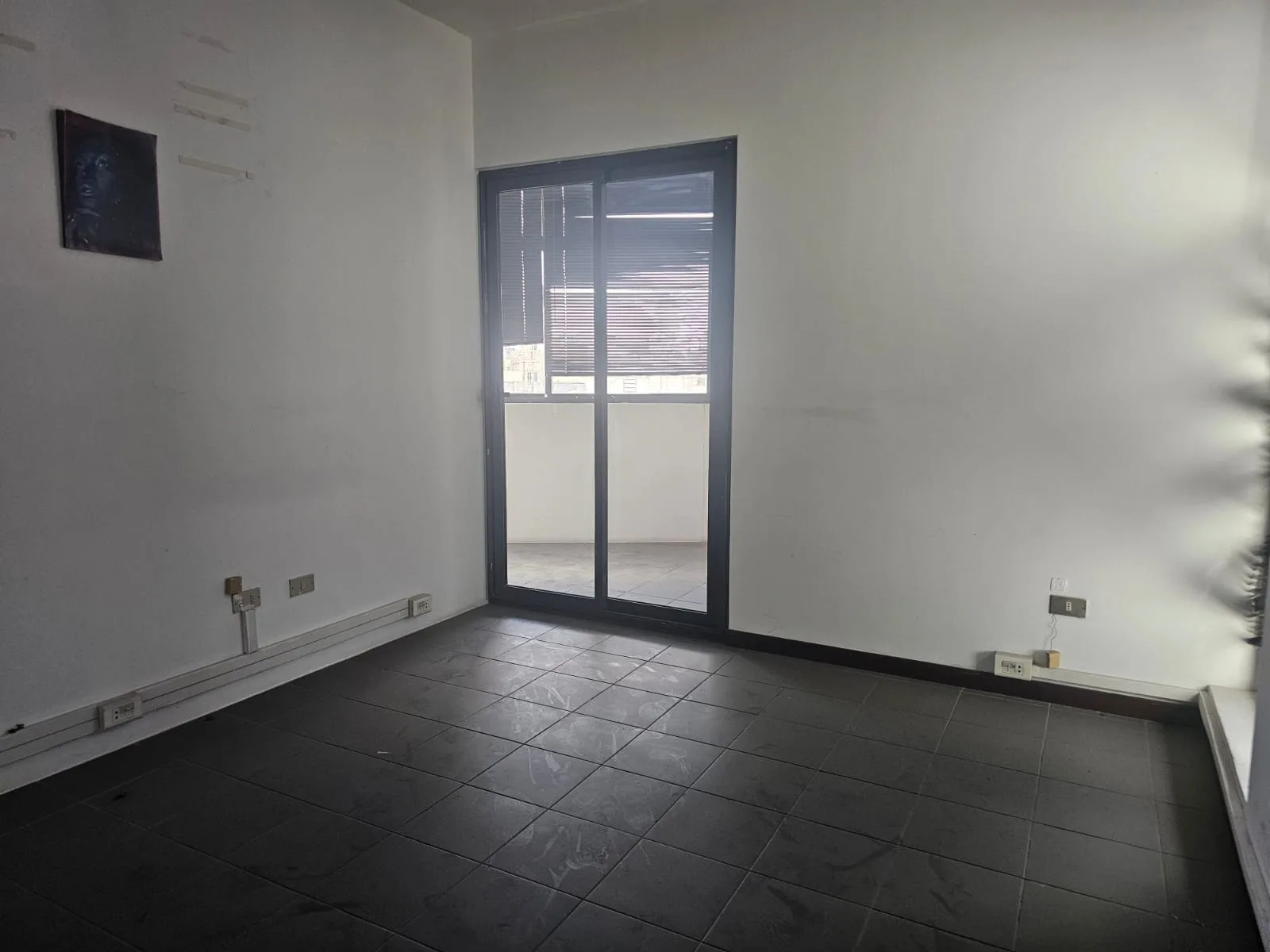 Office for rent in Jdeideh — الصورة 4