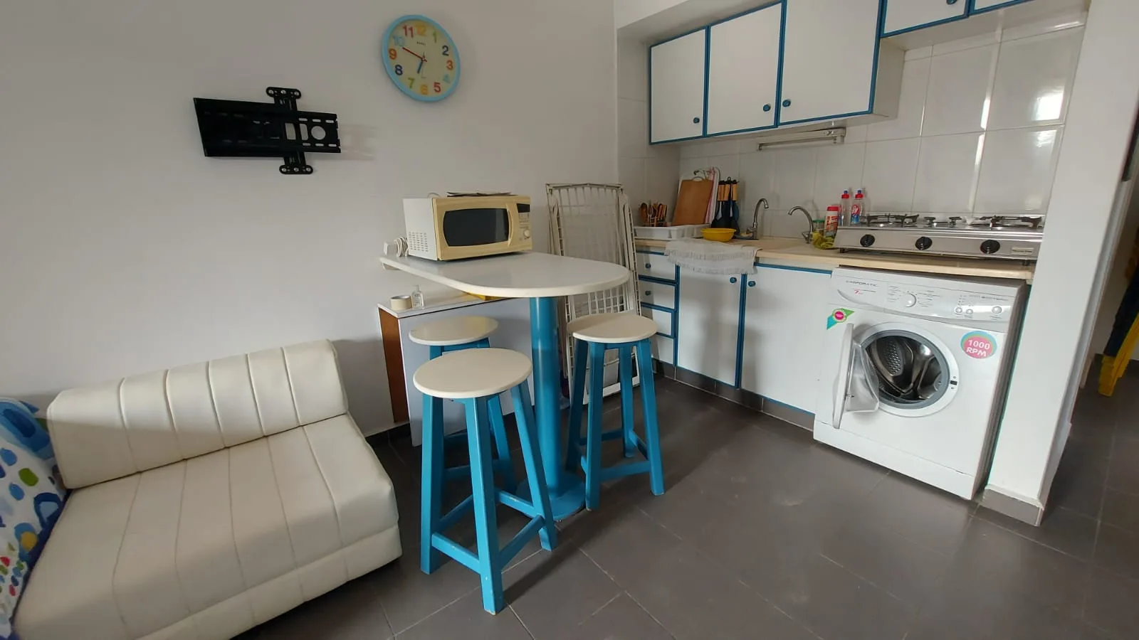 Chalet for rent in Halat — الصورة 2
