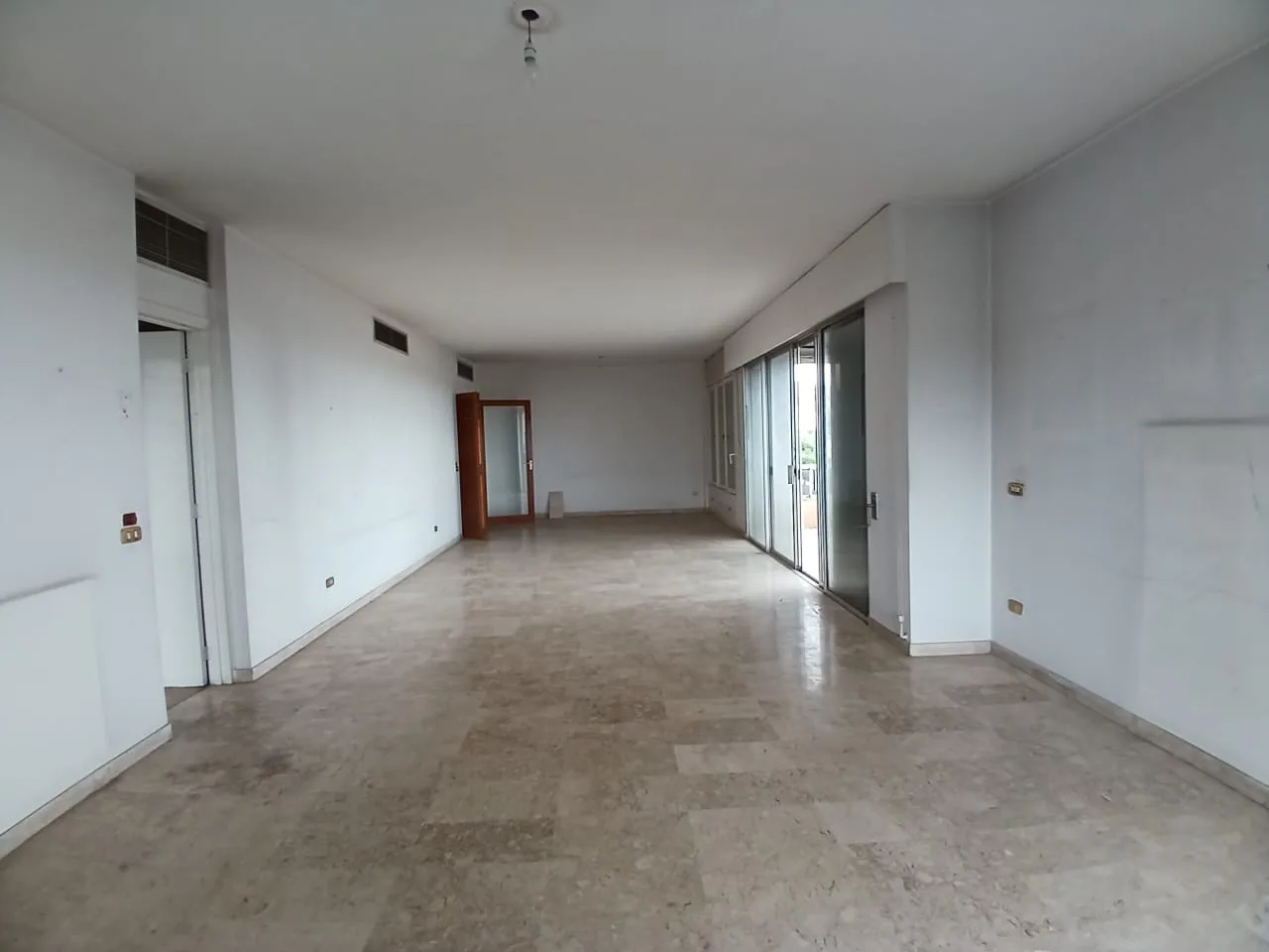 Apartment for Sale in Naqqache, Lebanon — الصورة 9