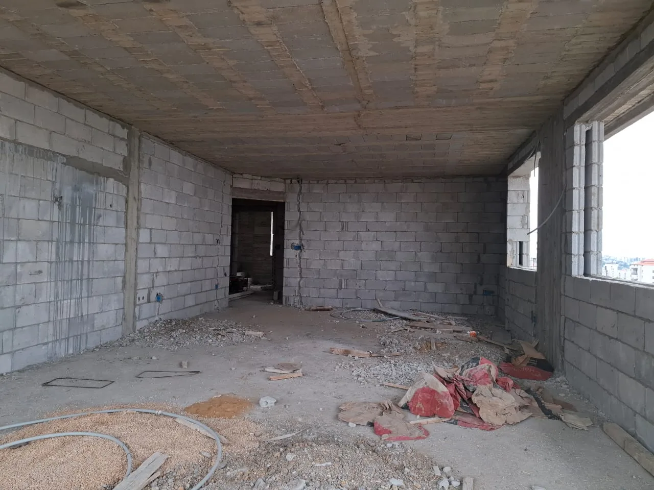 Apartment for Sale in Ghadir, Lebanon — الصورة 2
