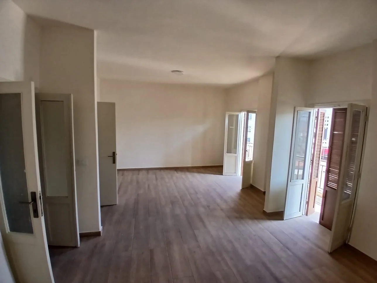 Office for rent in Daoura