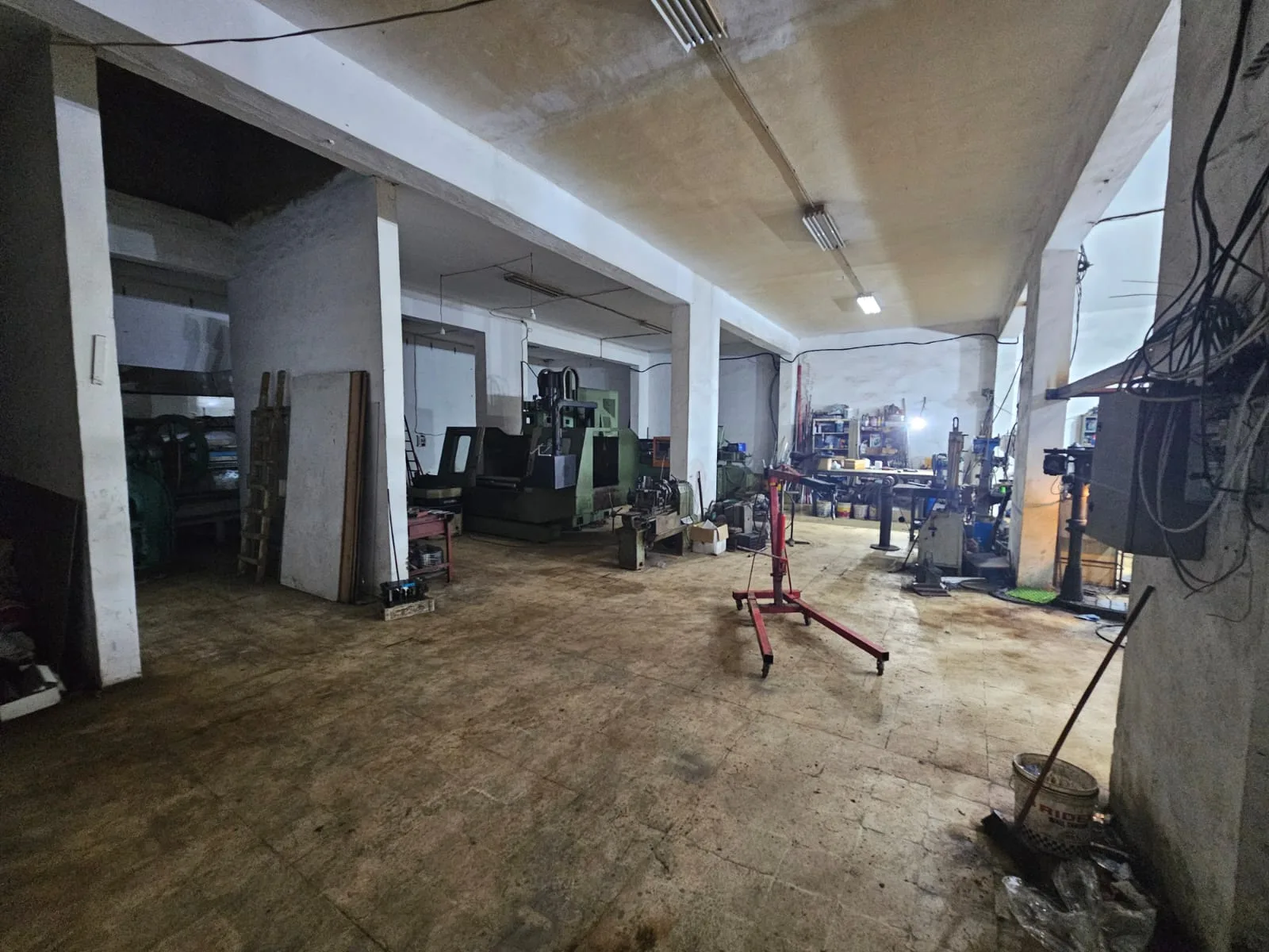 Industrial Unit for sale in Fanar