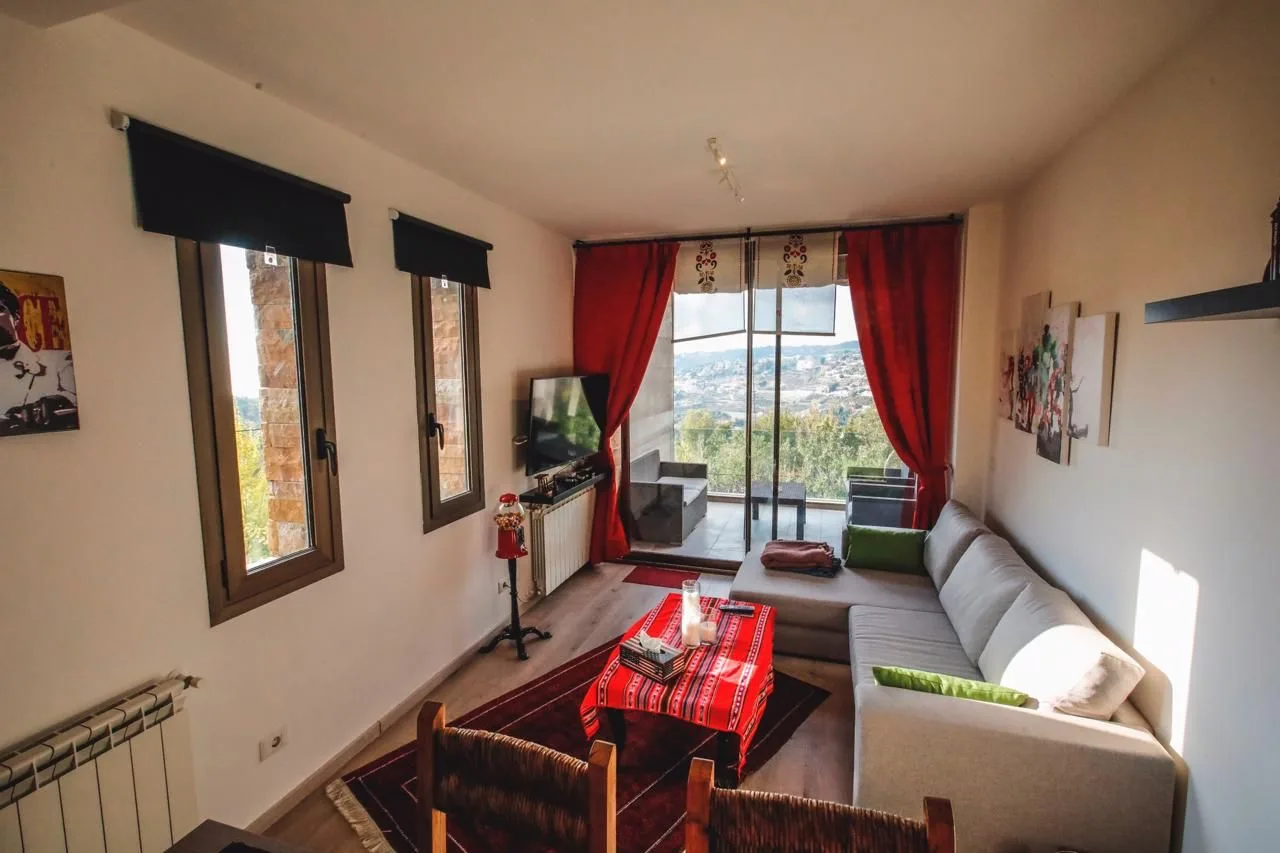 Chalet for rent in Faqra — الصورة 10