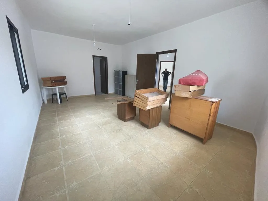 Office for Sale in Batroun — الصورة 4
