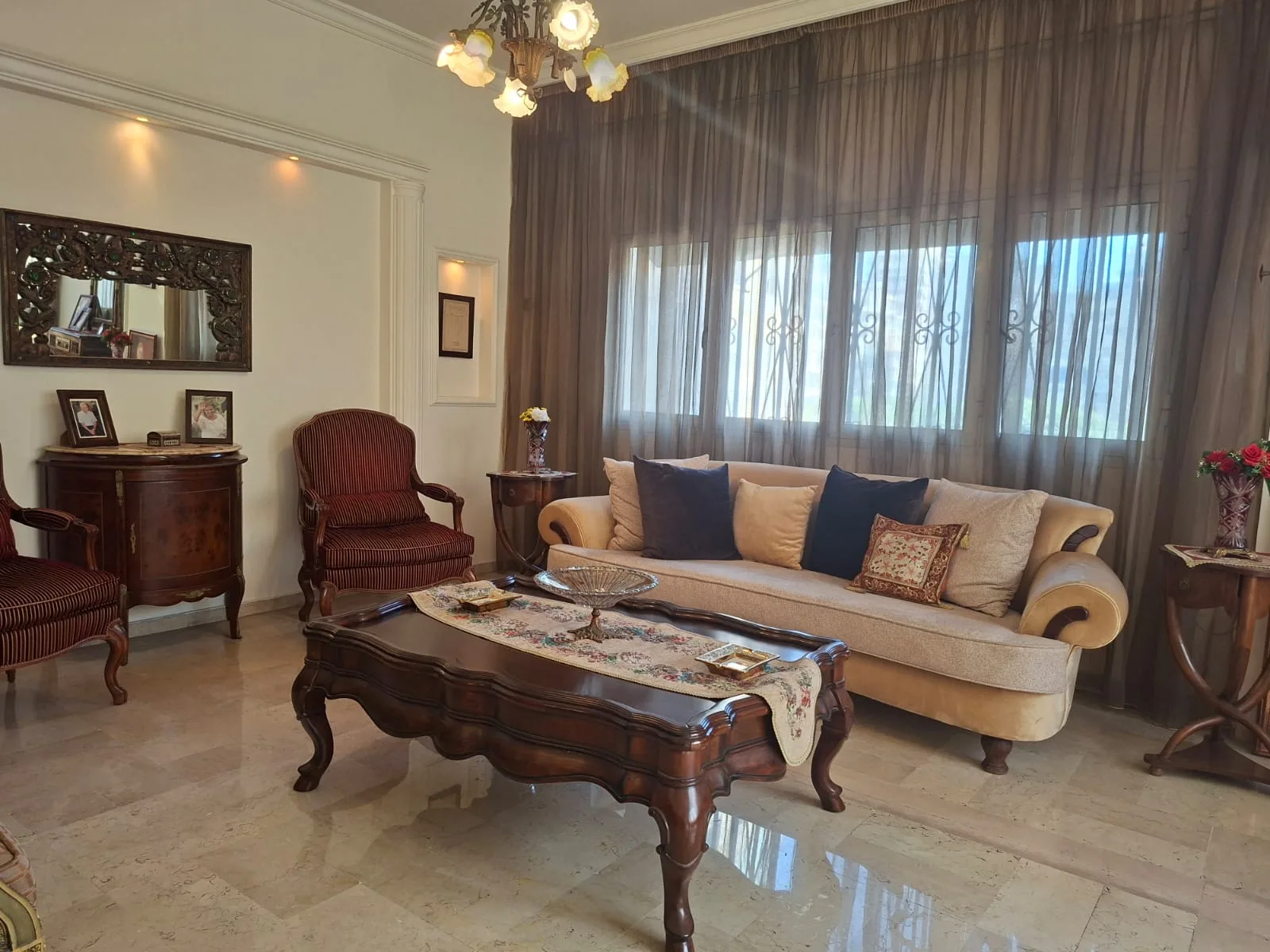 Apartment for Sale in Mazra'a, Beirut, Lebanon — الصورة 5