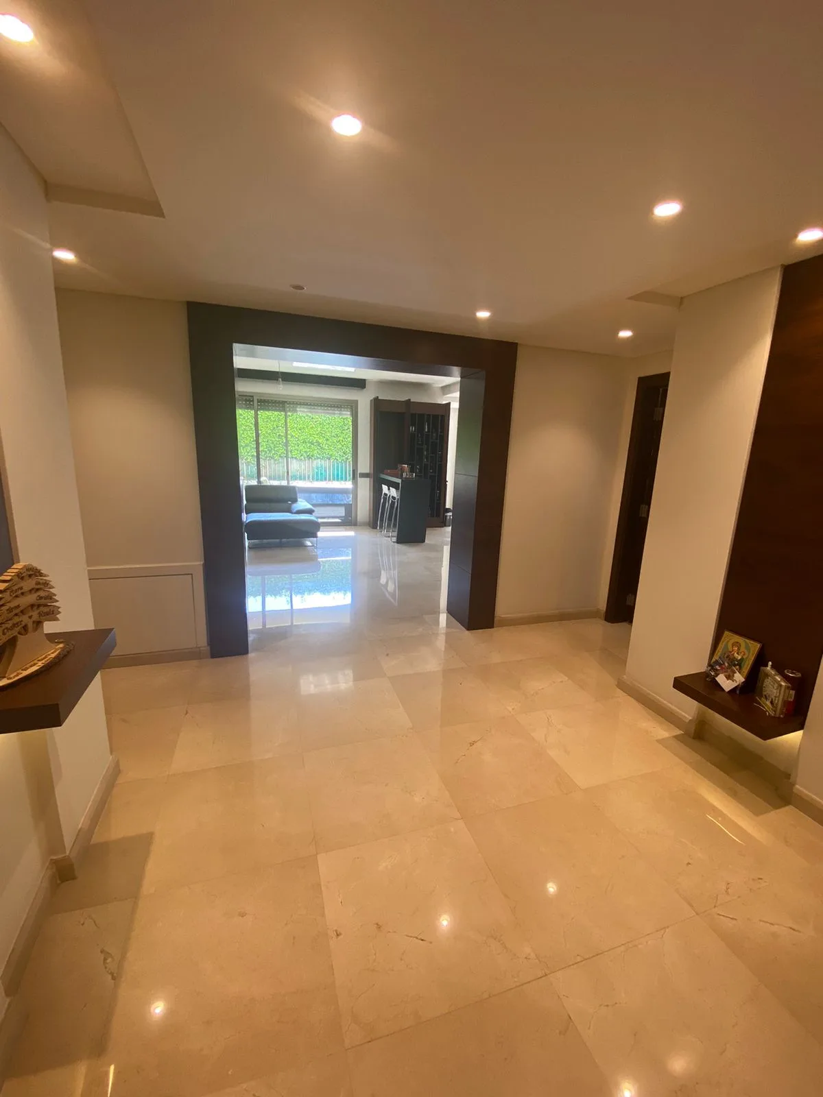 Apartment for Rent in Baabda, Lebanon — الصورة 10
