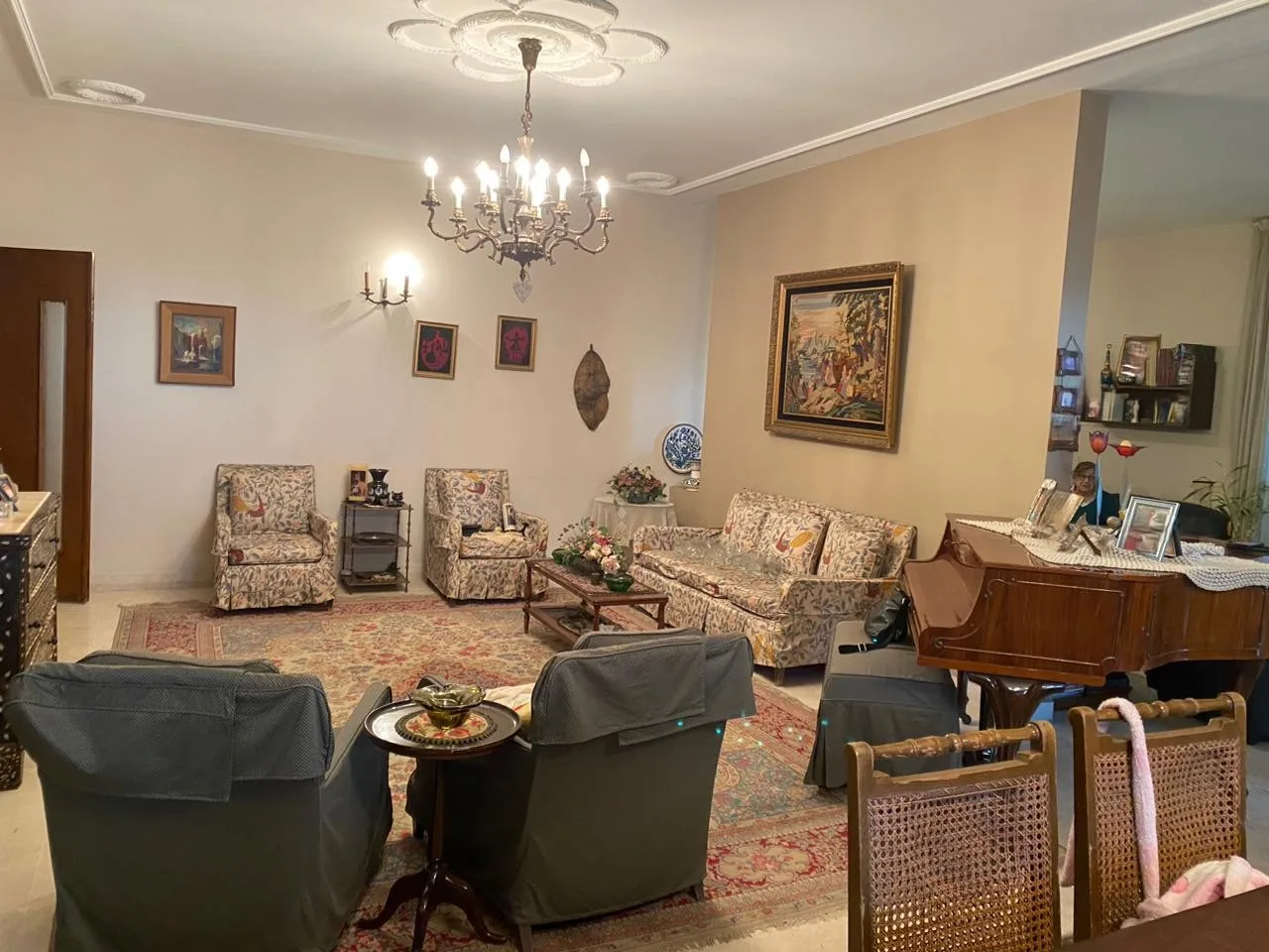 Apartment for Sale in Hazmieh — الصورة 2