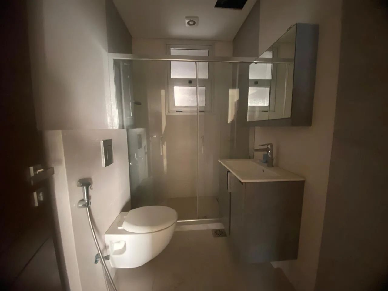 Apartment for Sale in Raoucheh, Beirut, Lebanon — الصورة 10