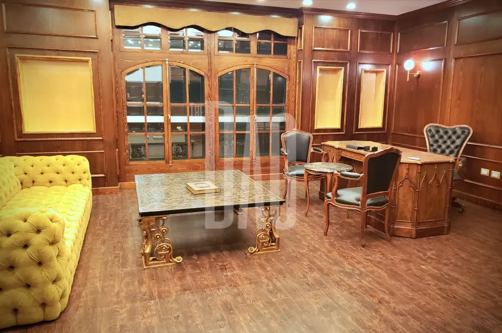 High-end Office for rent Furnished in Adlieh 190-SQM — الصورة 3