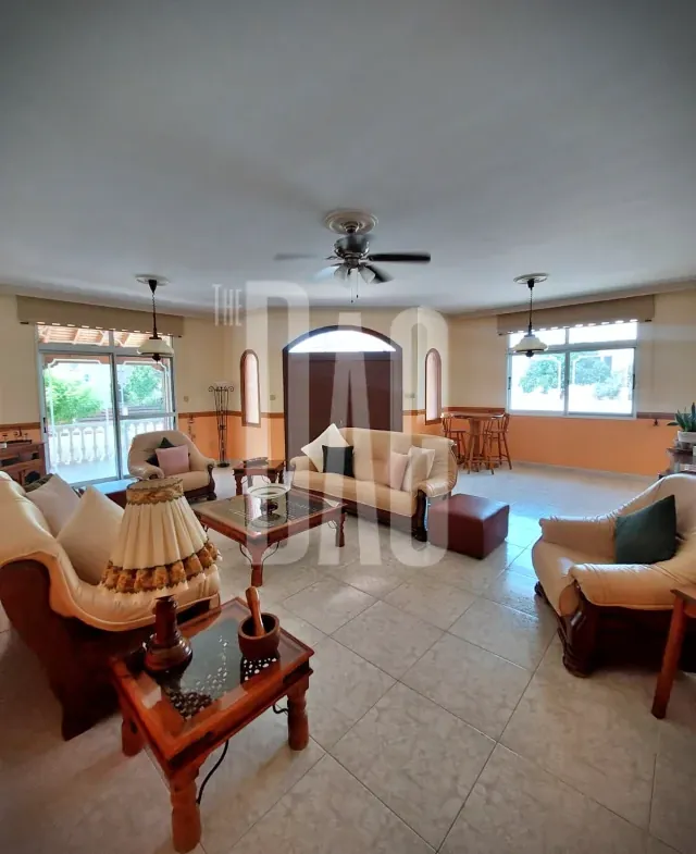 Exceptional Villa For Sale 260 + 450 Sqm Land Sqm In Larnaka — الصورة 5