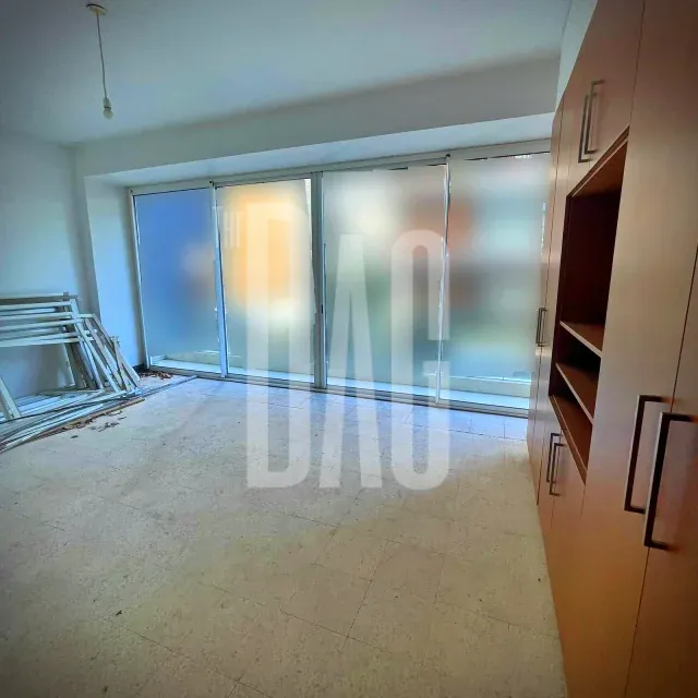 Terrace 245 + 83 sqm Apartment for Sale in Achrafieh — الصورة 5