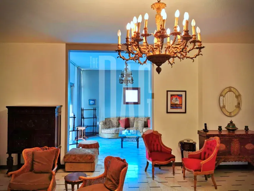 Classic 250 sqm Furnished Apartment for Rent in Achrafieh — photo 2