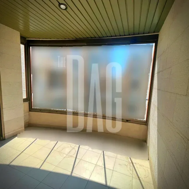 Spacious 300 m² Apartment for Rent in Achrafieh — photo 5