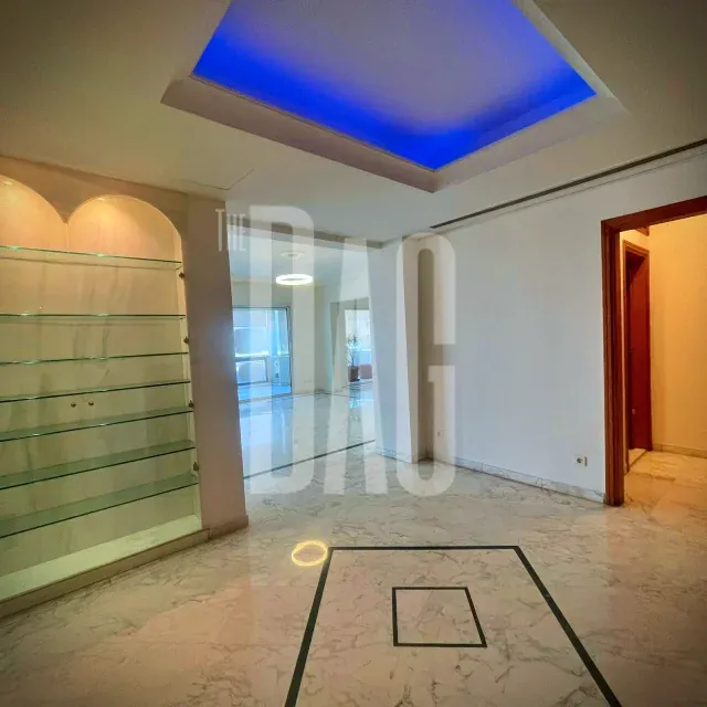 Luxurious 415 sqm Apartment for Rent in Sassine Achrafieh — الصورة 3