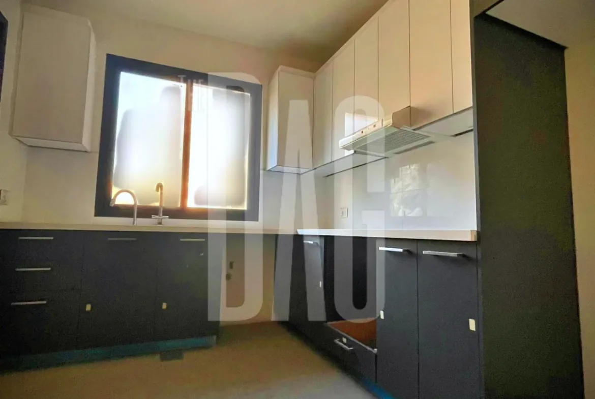 Brand New Simplex 176 SQM Apartment for Sale in Sioufi Achrafieh — الصورة 3