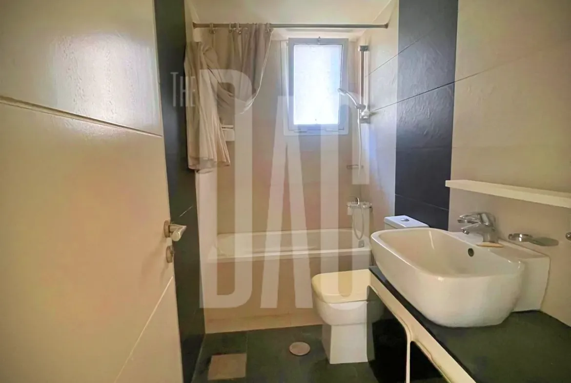 Spacious 220 Sqm Apartment for Rent in Achrafieh — photo 5