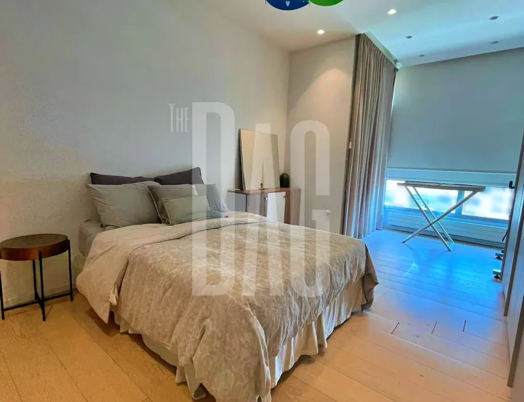 High-End Semi-Furnished 250 SQM Apartment for Sale in Achrafieh — الصورة 5