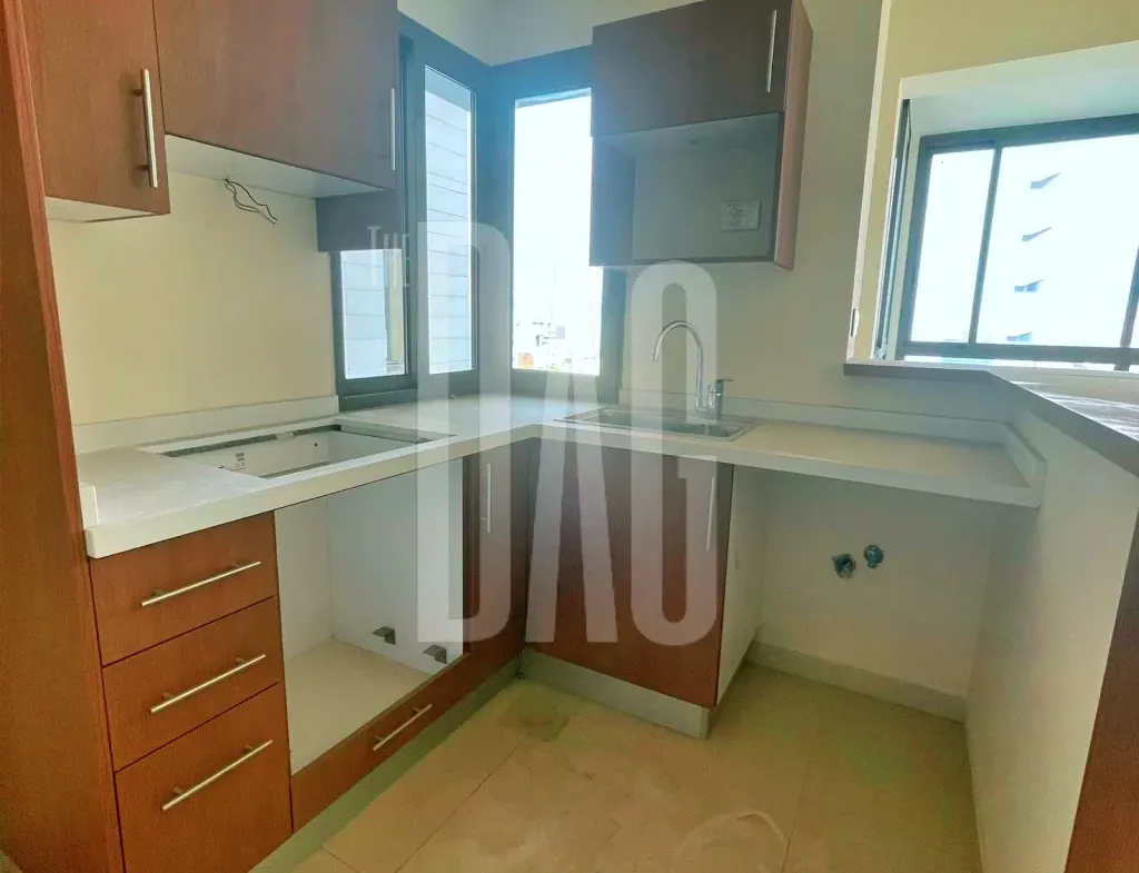 Open Kitchen 75 SQM Apartment for Sale in Achrafieh — الصورة 4