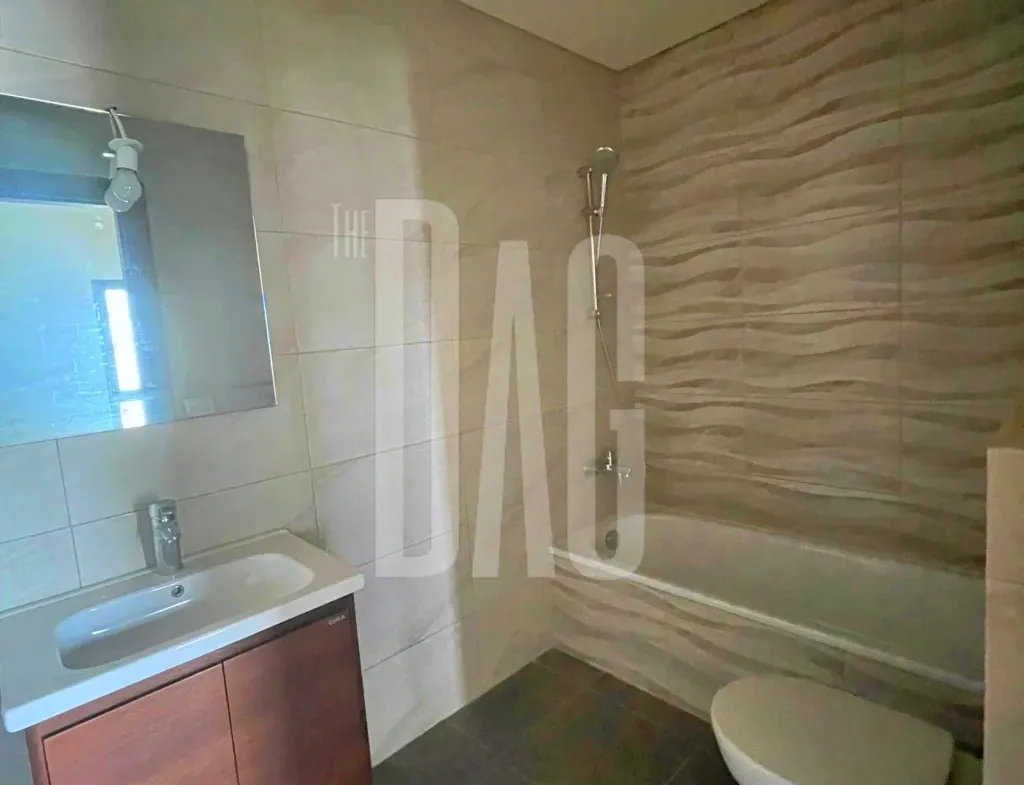 Open Kitchen 75 SQM Apartment for Sale in Achrafieh — الصورة 5