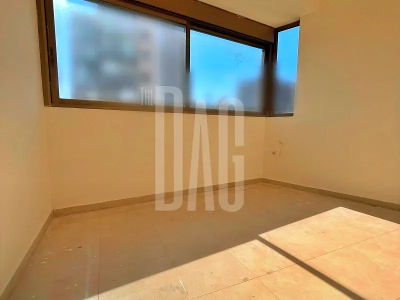 Brand New 150 SQM Apartment for Sale in Achrafieh — الصورة 3