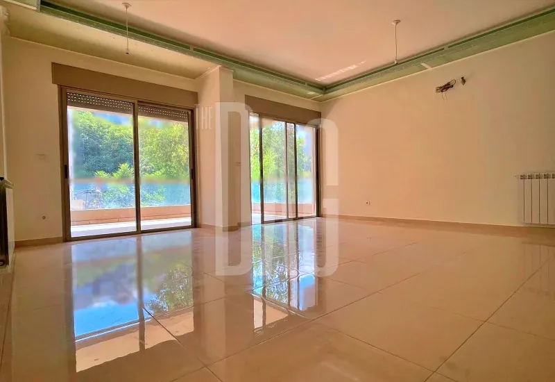 Spacious 345 SQM Apartment for Sale in Mar Takla with Terrace and Garden — photo 2