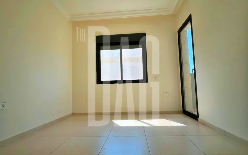 Beautiful 210 SQM Simplex for Rent in Badaro — الصورة 5