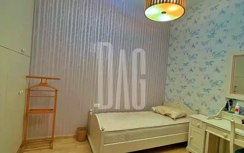 Furnished 300 SQM Apartment For Rent with Terrace in Mtayleb — الصورة 4