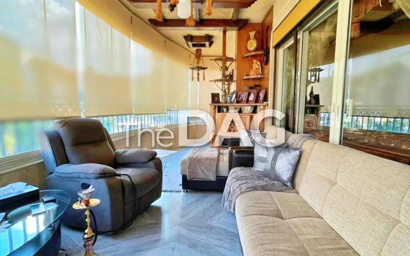 High-End 220 SQM Apartment for Sale in Khaldeh — الصورة 4