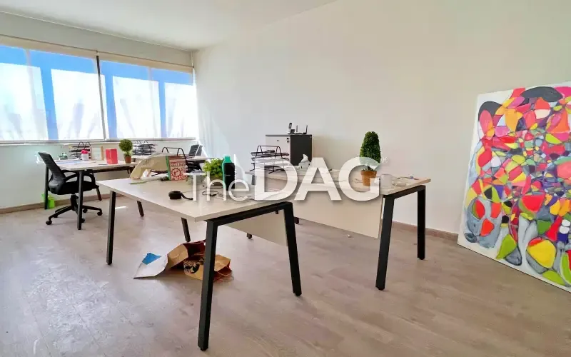 130 SQM Office for Sale in Sin El Fil — الصورة 3