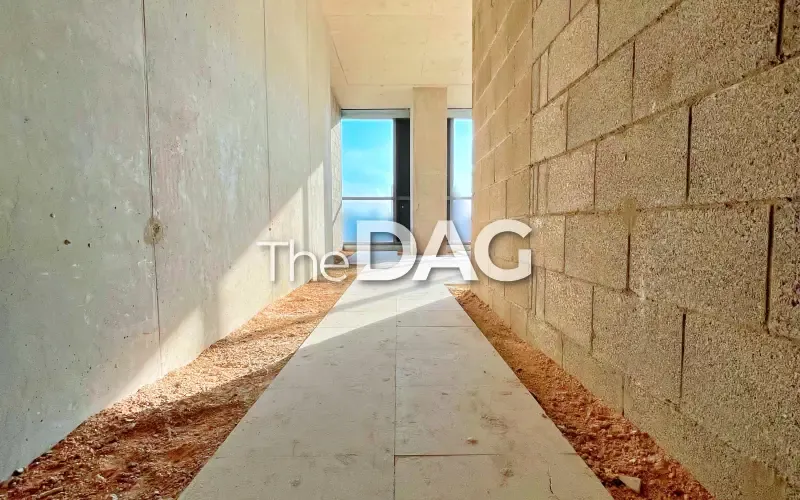Prestigious 124 SQM Office for Sale or Rent in Dekwaneh — الصورة 4