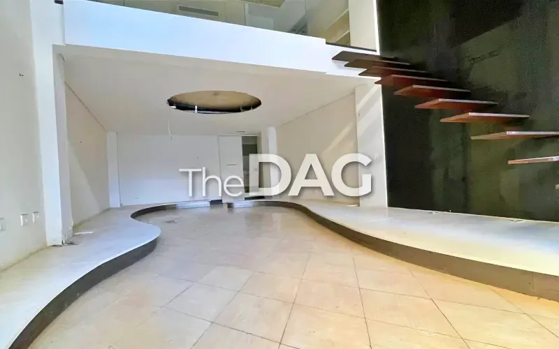 Very Clean 55 SQM Shop for Rent in Mar Mikhael
