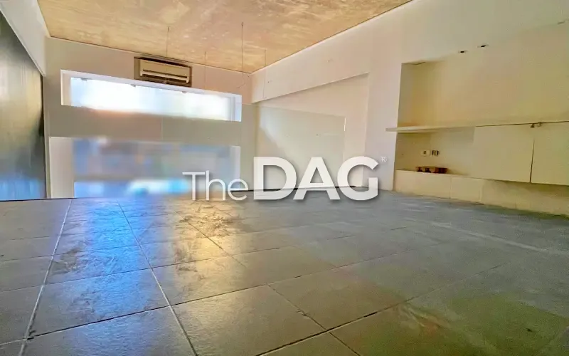 Very Clean 55 SQM Shop for Rent in Mar Mikhael — الصورة 3