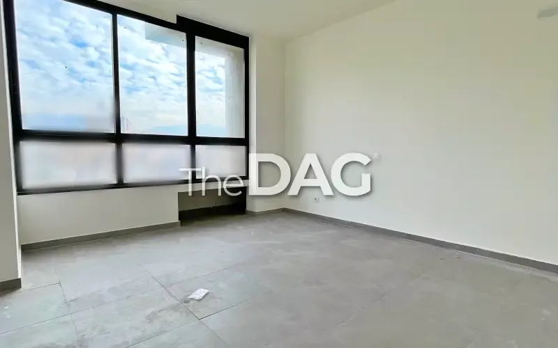 High-end Apartment for Sale in Ain El Roumaneh — الصورة 2