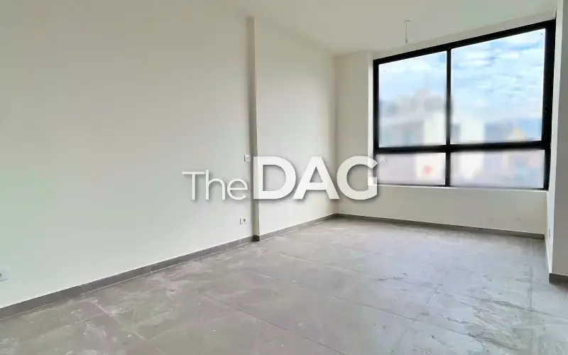 High-end Apartment for Sale in Ain El Roumaneh — الصورة 3