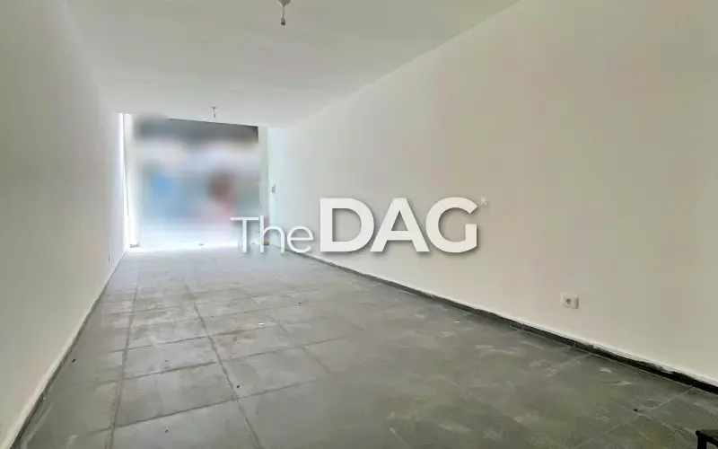 New 90sqm Shop for Sale in Ain El Roumaneh — الصورة 2