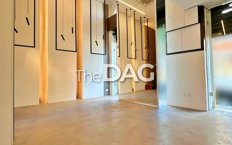 Decorated Shop for Rent in Mar Mikhael