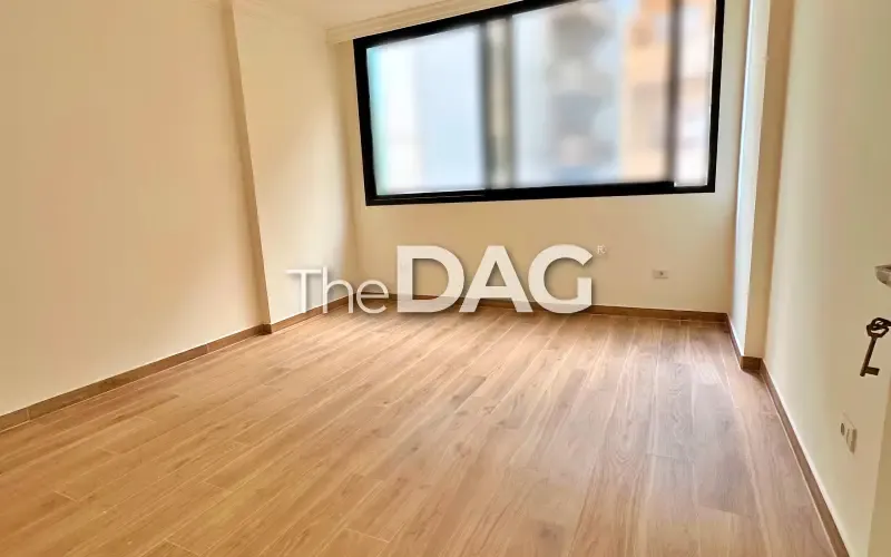 High-End 140 SQM Apartment for Sale in Achrafieh — الصورة 2