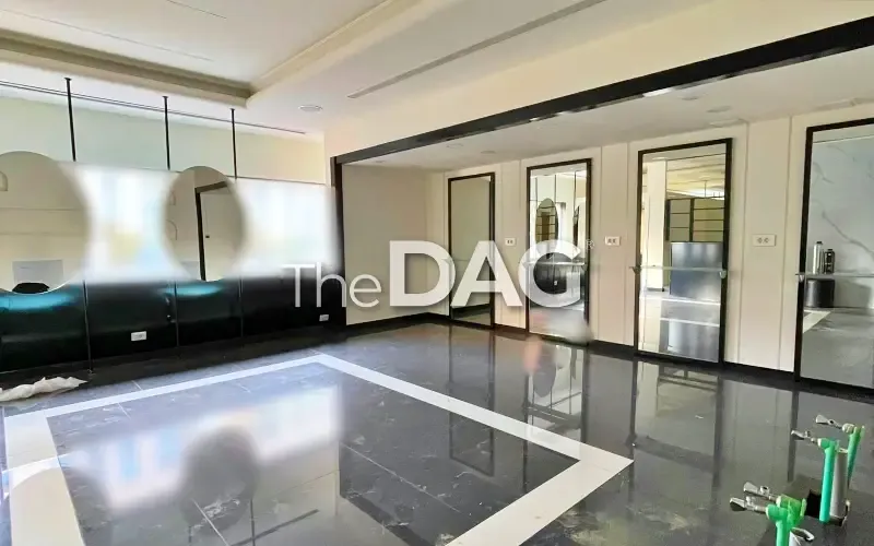 Prestigious 250 SQM Shop for Rent in Downtown — الصورة 4