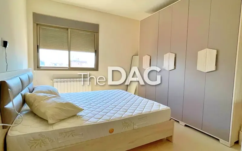 High-End 210 SQM Apartment for Rent in Ain El Roumaneh — الصورة 3