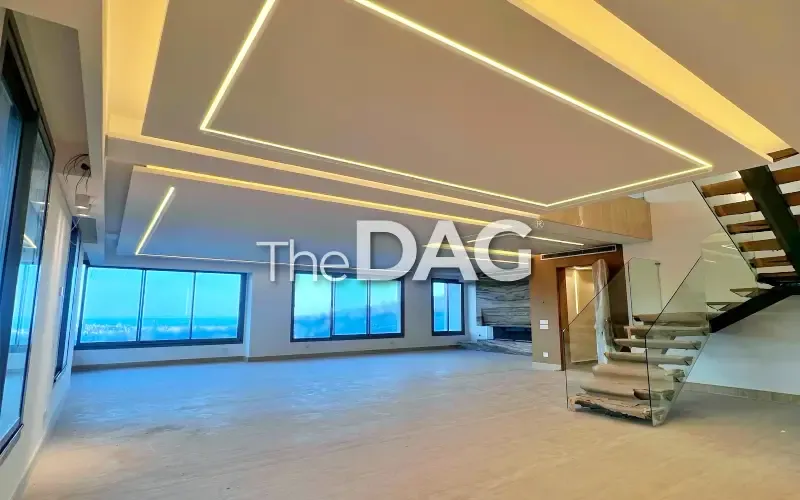 SeaView Duplex 450 SQM for Sale in Loueizeh